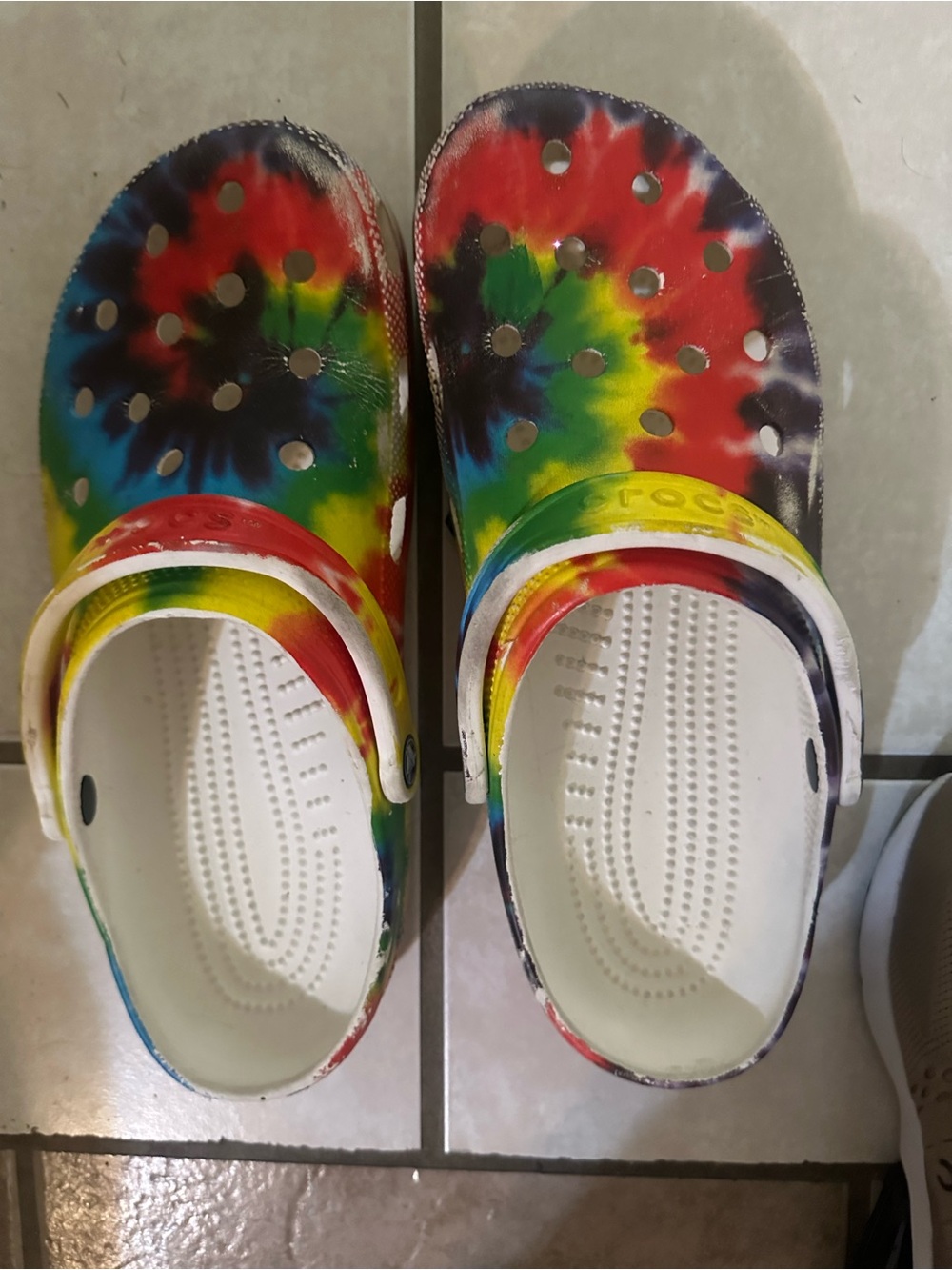 CROCS Kids Tie-Dye Comfort Clogs - Red Yellow Green Blue